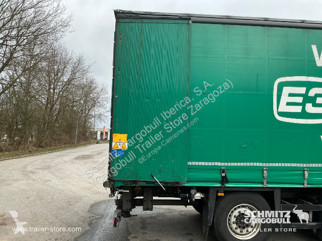 Sættevogn Schmitz Cargobull Curtainsider Standard