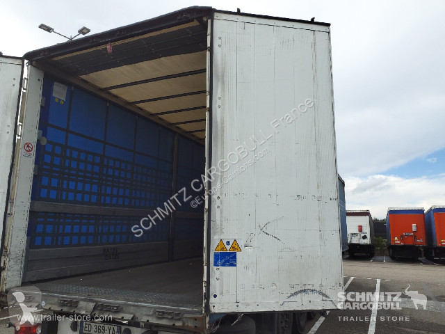 Semitrailer Schmitz Cargobull Semitrailer...