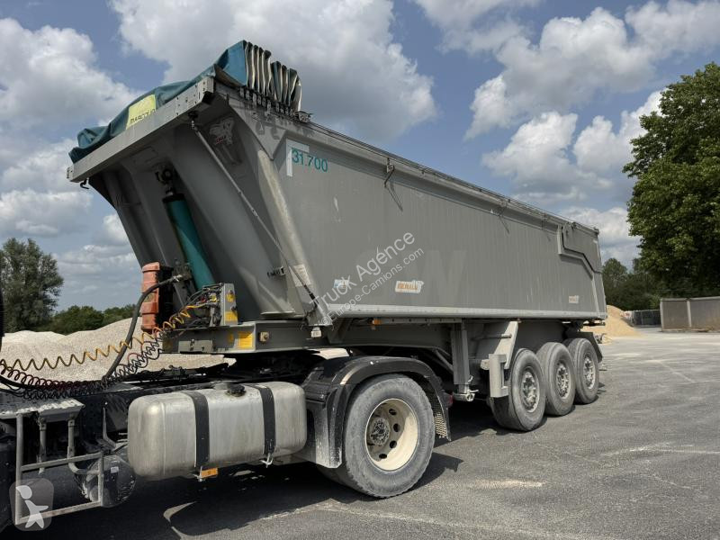 Semitrailer Benalu