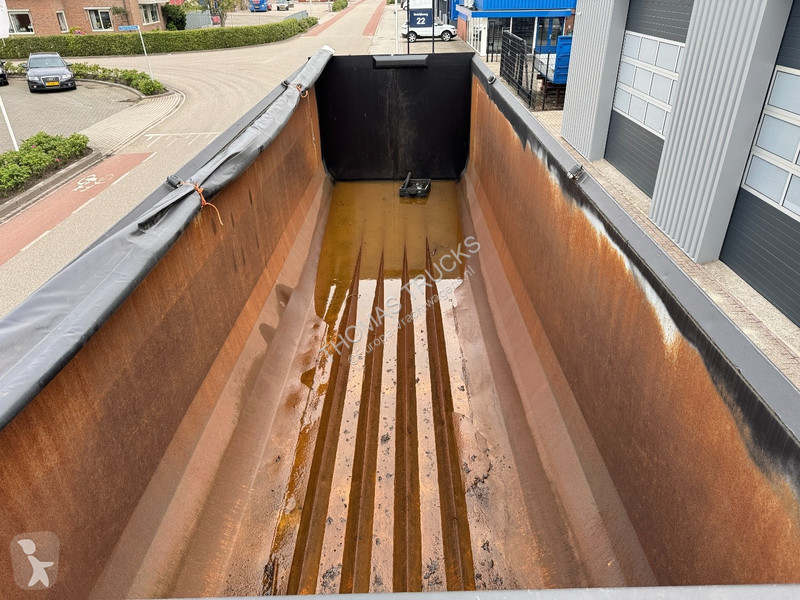 Semiremorca Minerva Pellicano 35 m3 / 47.000 Kg