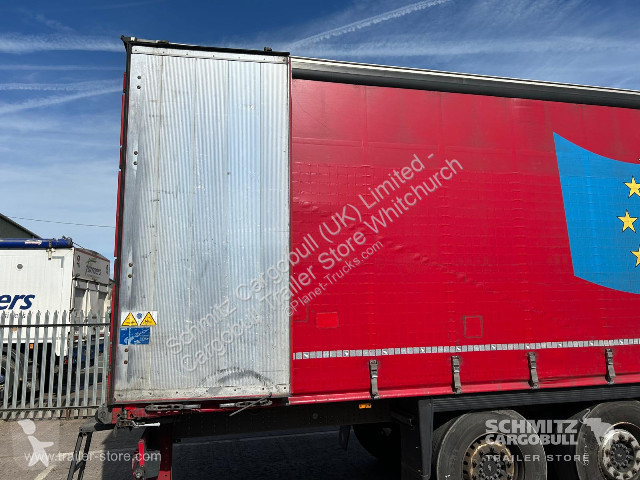 نصف مقطورة Schmitz Cargobull Curtainsider...