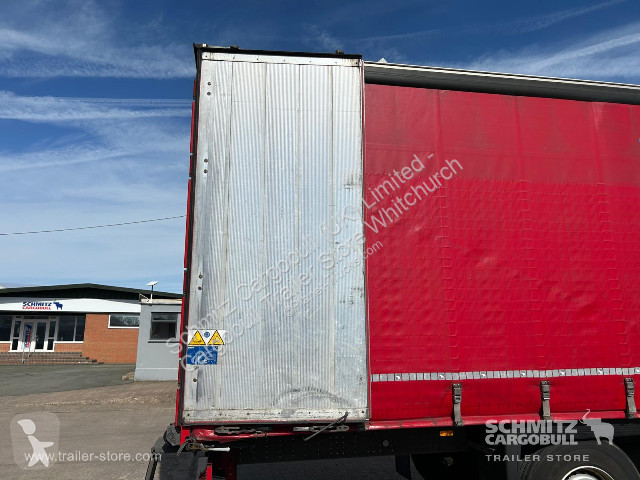 نصف مقطورة Schmitz Cargobull Curtainsider...