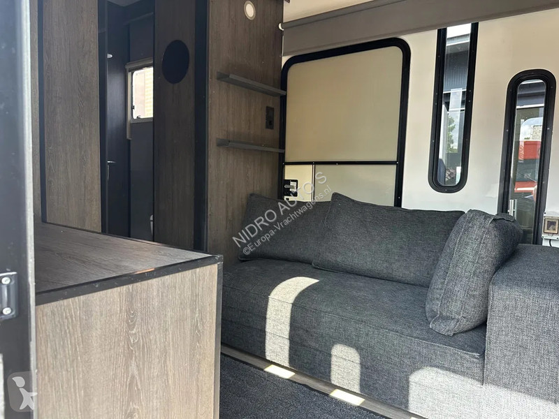 Oplegger  Camper 4x bed keuken douche toilet...