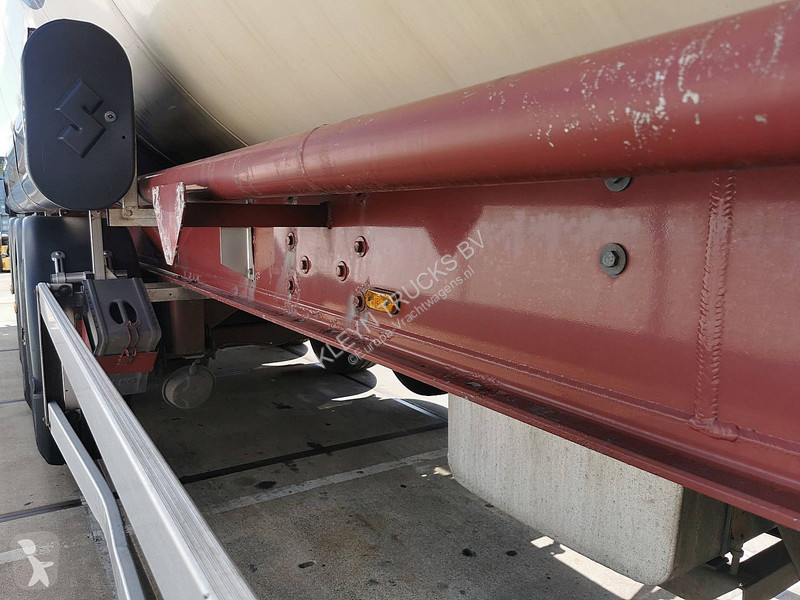 Semi reboque Feldbinder KIP 60.3 ADR