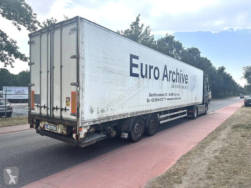 Semitrailer Renders S/00078 met laadklep