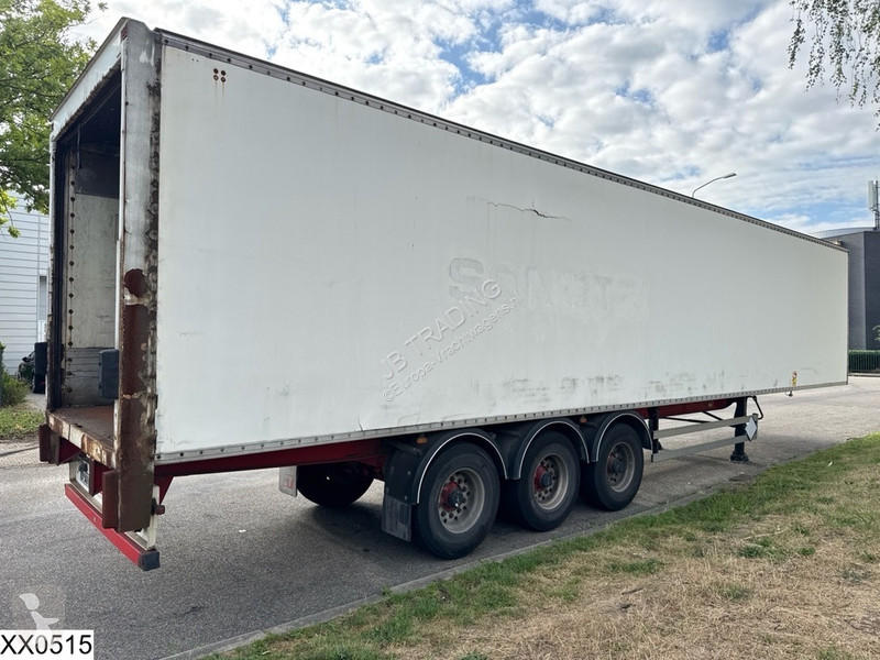 Oplegger General Trailers gesloten bak