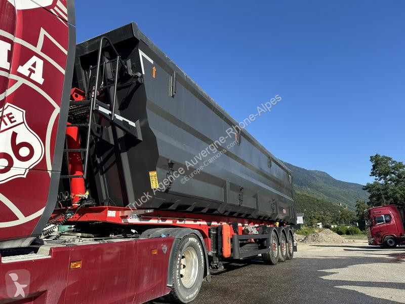 Semitrailer Feber