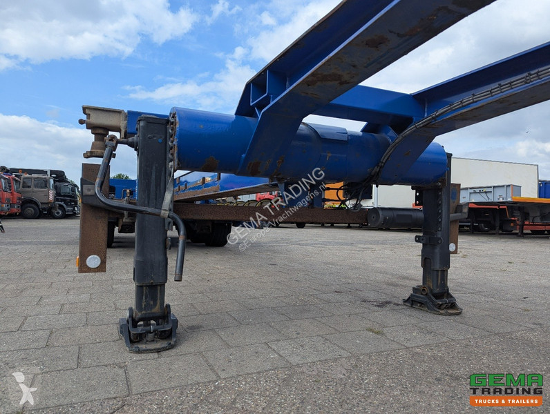 Semiremorca Broshuis MFCC 3-Axle SAF - Lift...