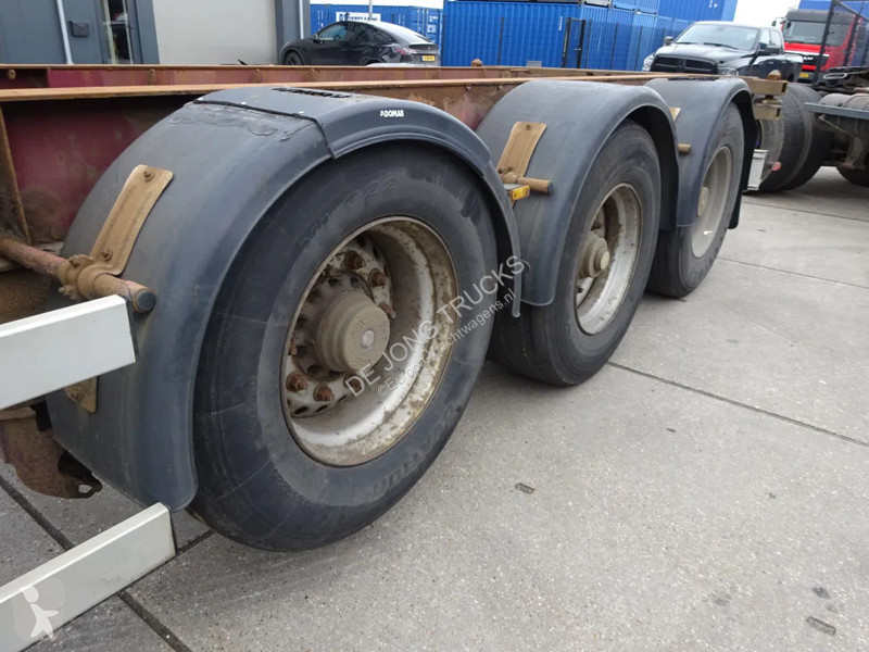 Semitrailer Renders Renders Container Chassis /...