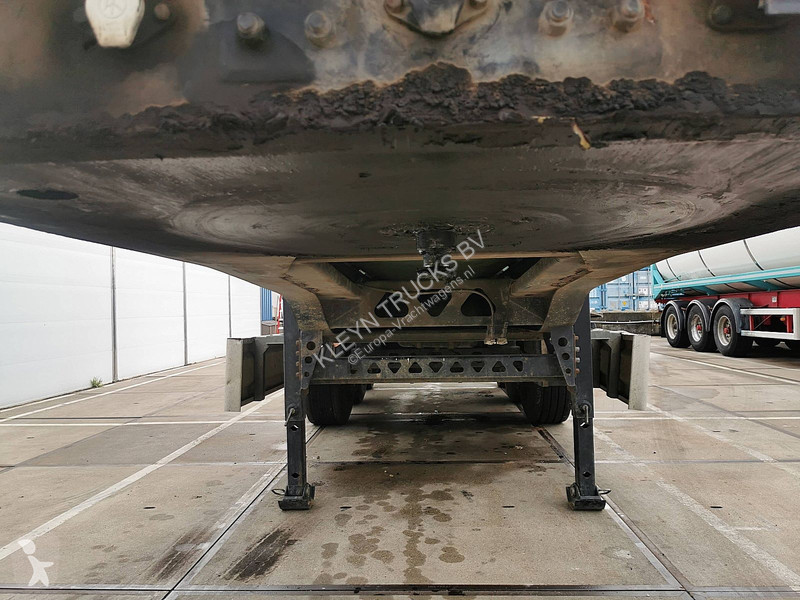 Semiremorca Wellmeyer 50M3 STEEL SAF LIFT AXLE