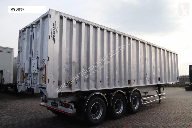 Semiremorca Benalu GENERAL TRAILERS/ 55 M3