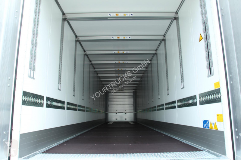 نصف مقطورة Schmitz Cargobull Koffer    DS...