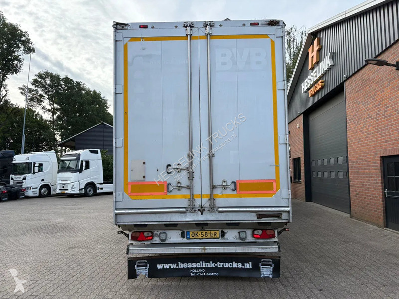 Semi reboque Kraker trailers 92m3, Walking...