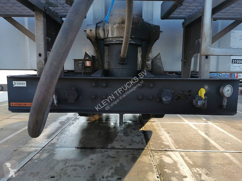 Semiremorca Carnehl 26M3