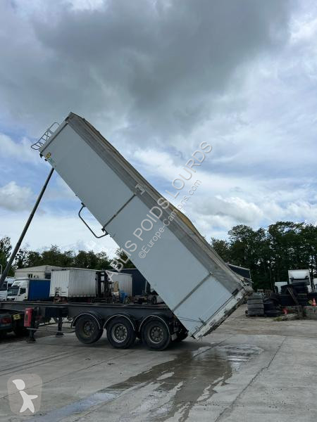 Semitrailer Stas