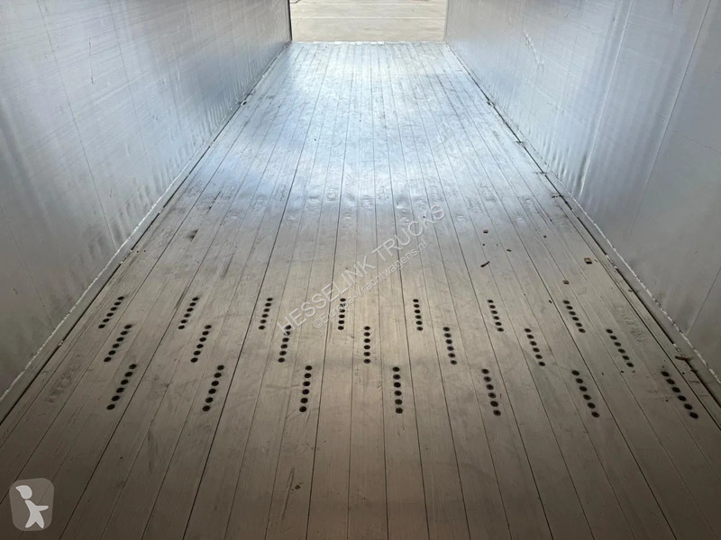 Semi reboque Kraker trailers 92m3 Cargo Floor...
