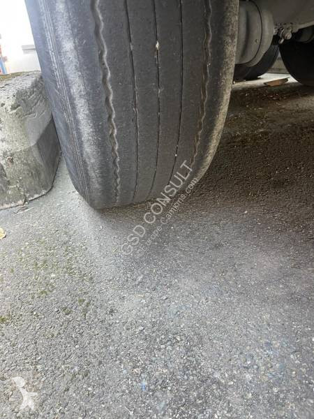 نصف مقطورة Krone