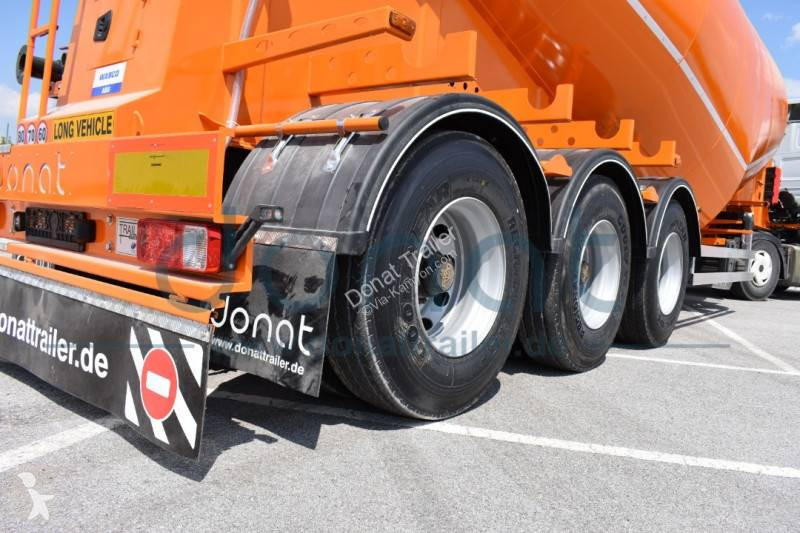 نصف مقطورة Donat Heavy Duty with Diesel Compressor