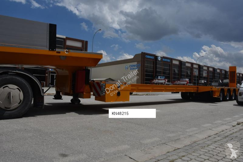 Donat 8 axle Heavy Duty lowbed with hydraulic...