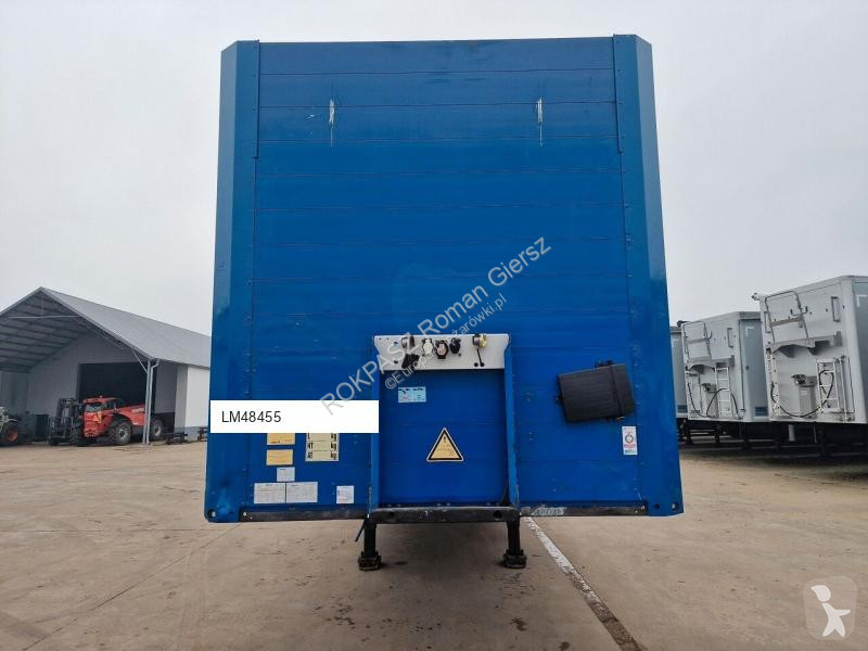 Полуремарке Schmitz Cargobull Low Deck Platform...
