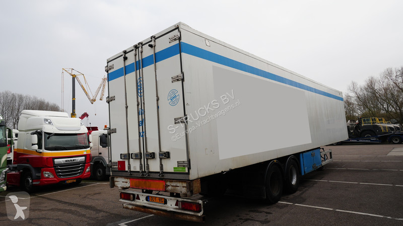 نصف مقطورة LAG Closed box trailer