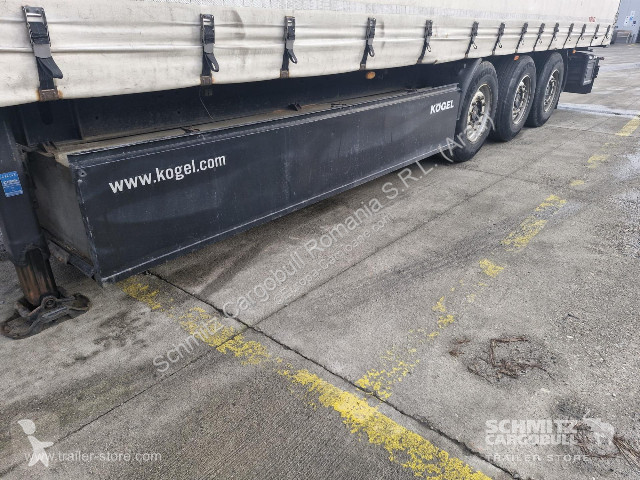نصف مقطورة Kögel Curtainsider Standard