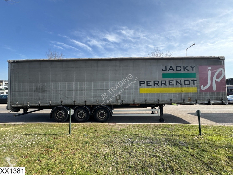 Semirremolque Fruehauf Tautliner Lift axle