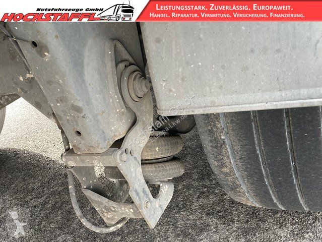 نصف مقطورة Menci Schubbodenauflieger 92m³ SM136A