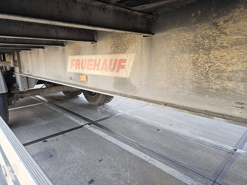 نصف مقطورة Fruehauf