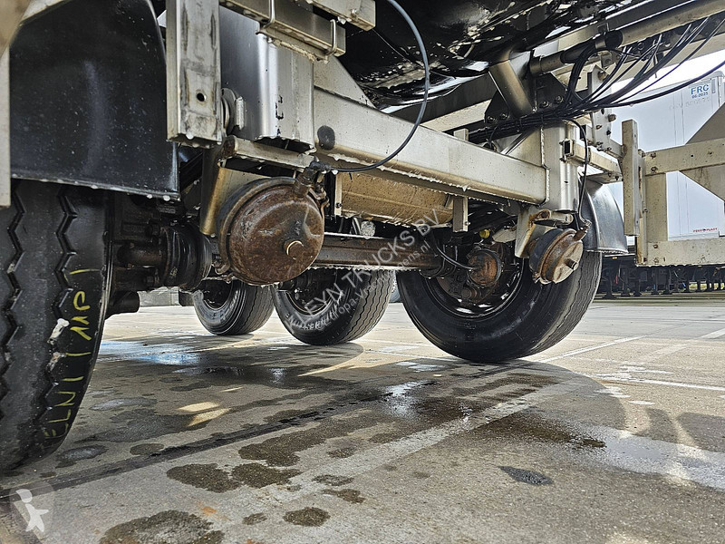 Semitrailer Feldbinder TSA 30.3.1 BITUMEN...