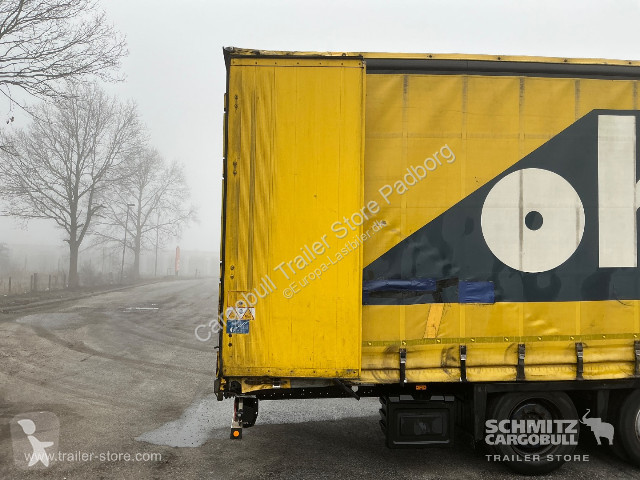 نصف مقطورة Schmitz Cargobull Curtainsider Mega