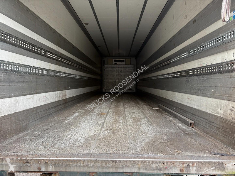 نصف مقطورة Schmitz Cargobull 2 axles + STEERING...