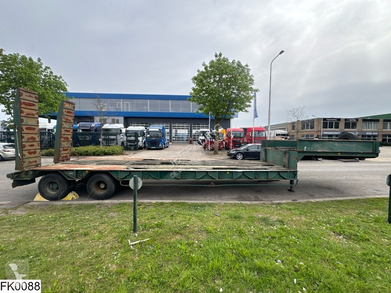 نصف مقطورة Kaiser Lowbed Steel suspension