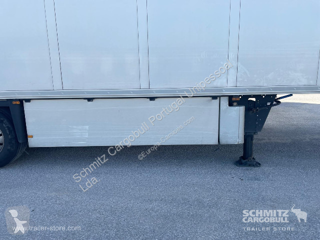 نصف مقطورة Schmitz Cargobull Semitrailer Reefer...
