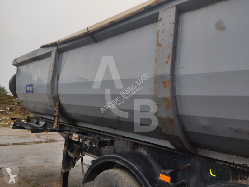 نصف مقطورة Berger N31