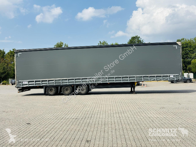 Návěs Schmitz Cargobull Curtainsider Mega Getränke