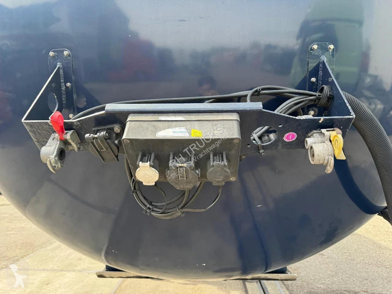 Oplegger  TSA 38 3 AXLE BITUMEN OPLEGGER