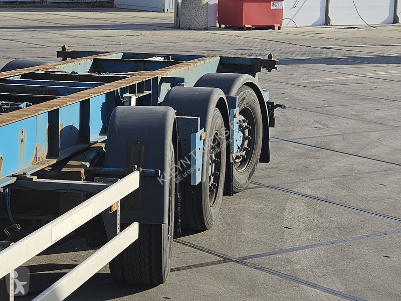 نصف مقطورة Renders CHASSIS PORTMASTER