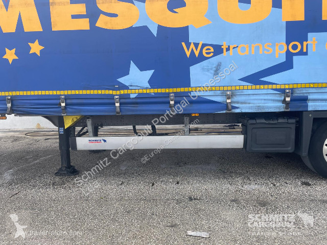 نصف مقطورة Schmitz Cargobull Semitrailer...