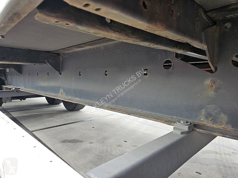 نصف مقطورة Krone DRYLINER 2 AXLE TAILLIFT