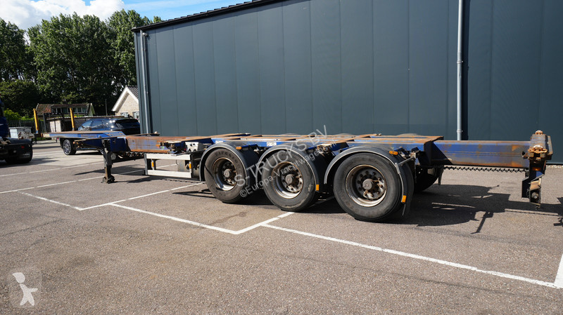 Oplegger D-TEC 3 axle container chassis...