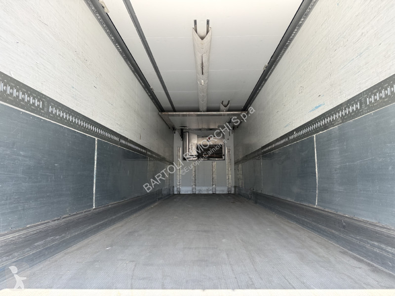 نصف مقطورة Schmitz Cargobull SEMIRIMORCHIO,...