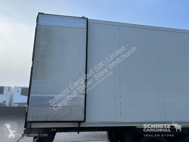 Oplegger Schmitz Cargobull Reefer Standard