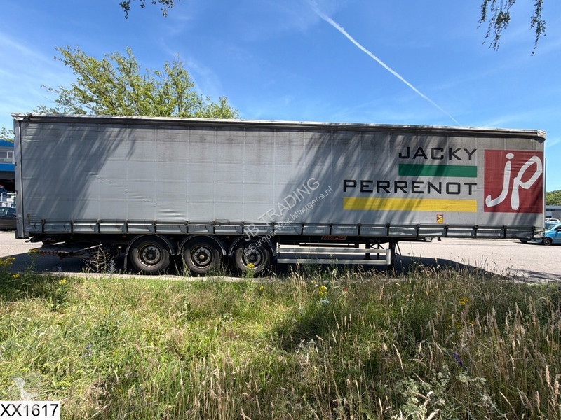 Semiremorca Fruehauf Tautliner Dhollandia