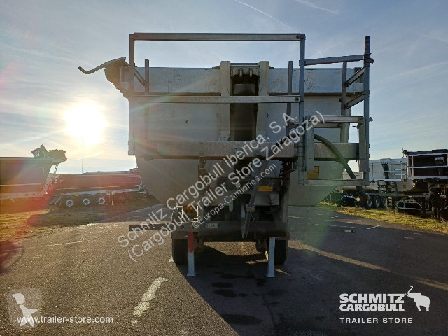 نصف مقطورة Schmitz Cargobull Tipper Steel half...