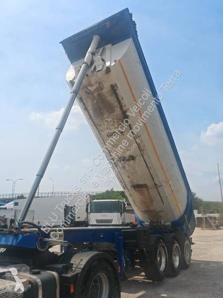 نصف مقطورة Cargotrailers