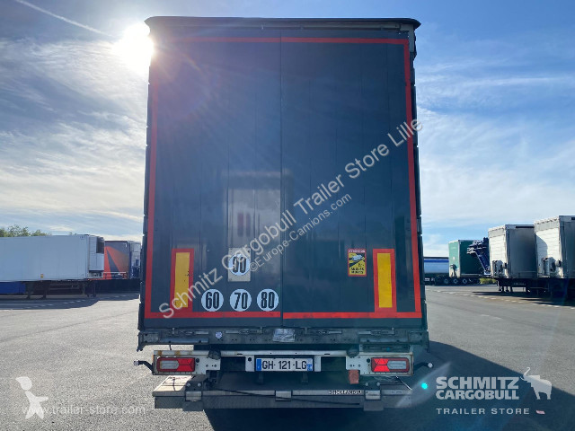 نصف مقطورة Schmitz Cargobull Semitrailer...