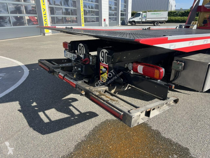 Véhicule utilitaire Iveco DAILY 70C18 D/P Euro6...