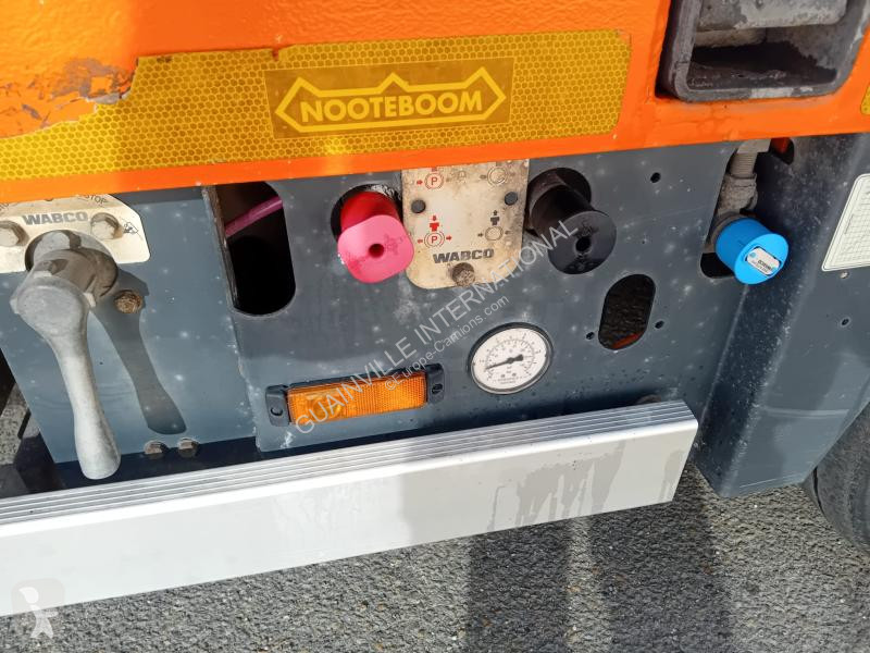 نصف مقطورة Nooteboom