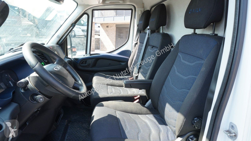 نصف مقطورة Iveco 35C21 SZM Doppelbereifung...